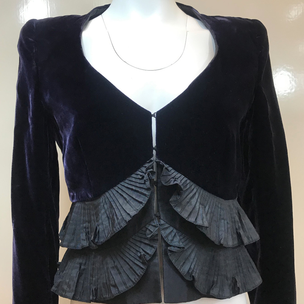 Auc Giorgio Armani Velvet Evening Jacket 2009 - Picture 4 of 9